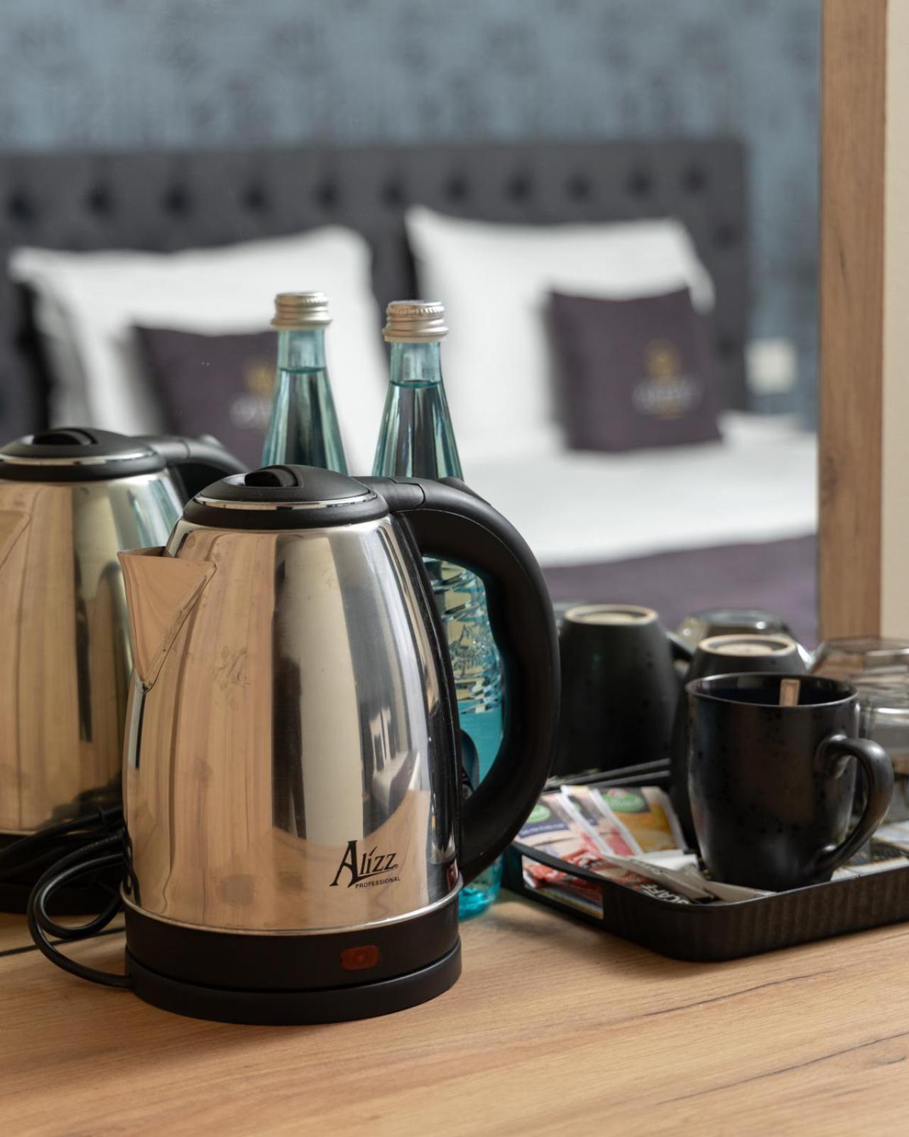 Vetus Hotel Pristina Eksteriør billede