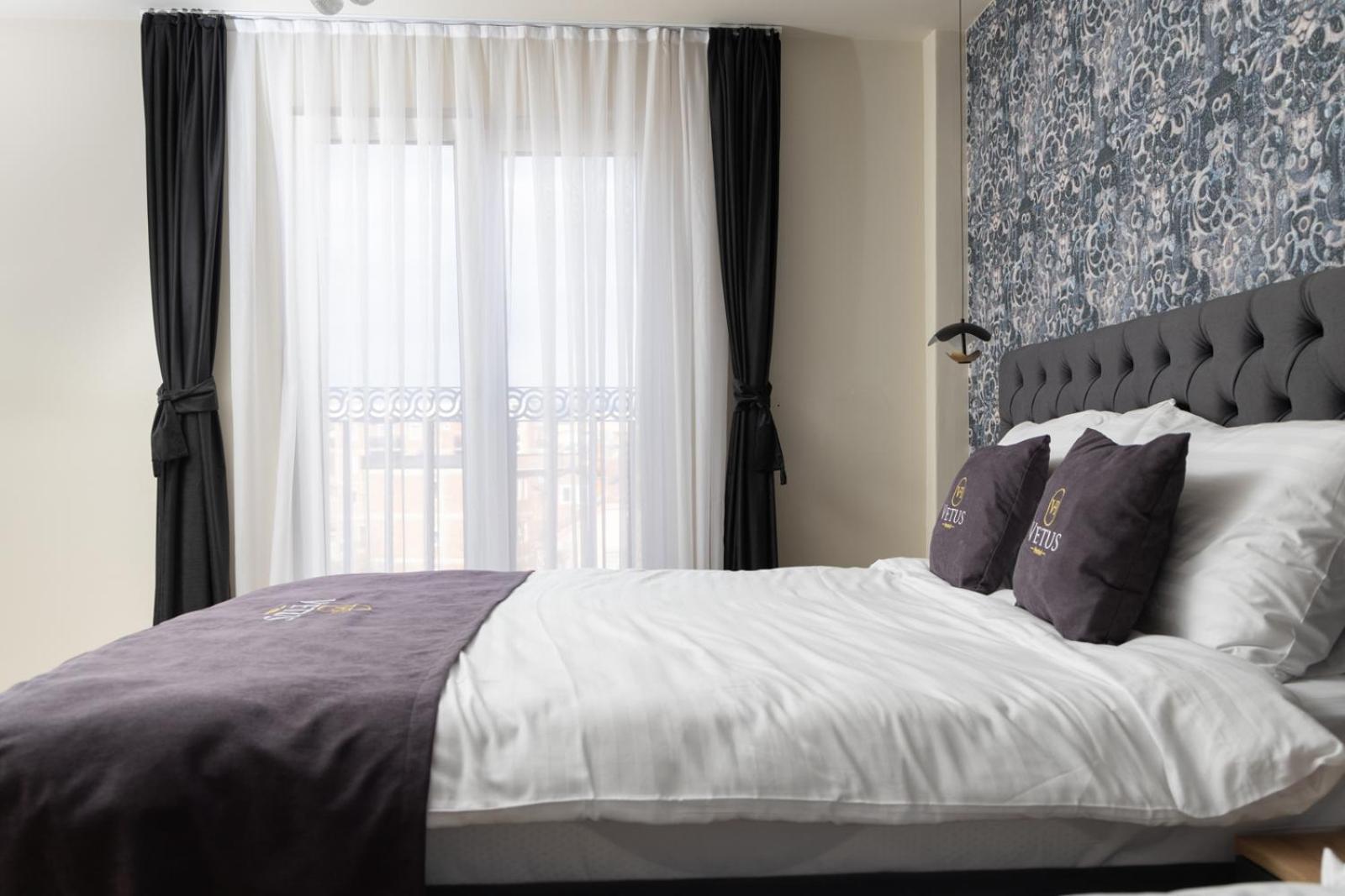 Vetus Hotel Pristina Eksteriør billede