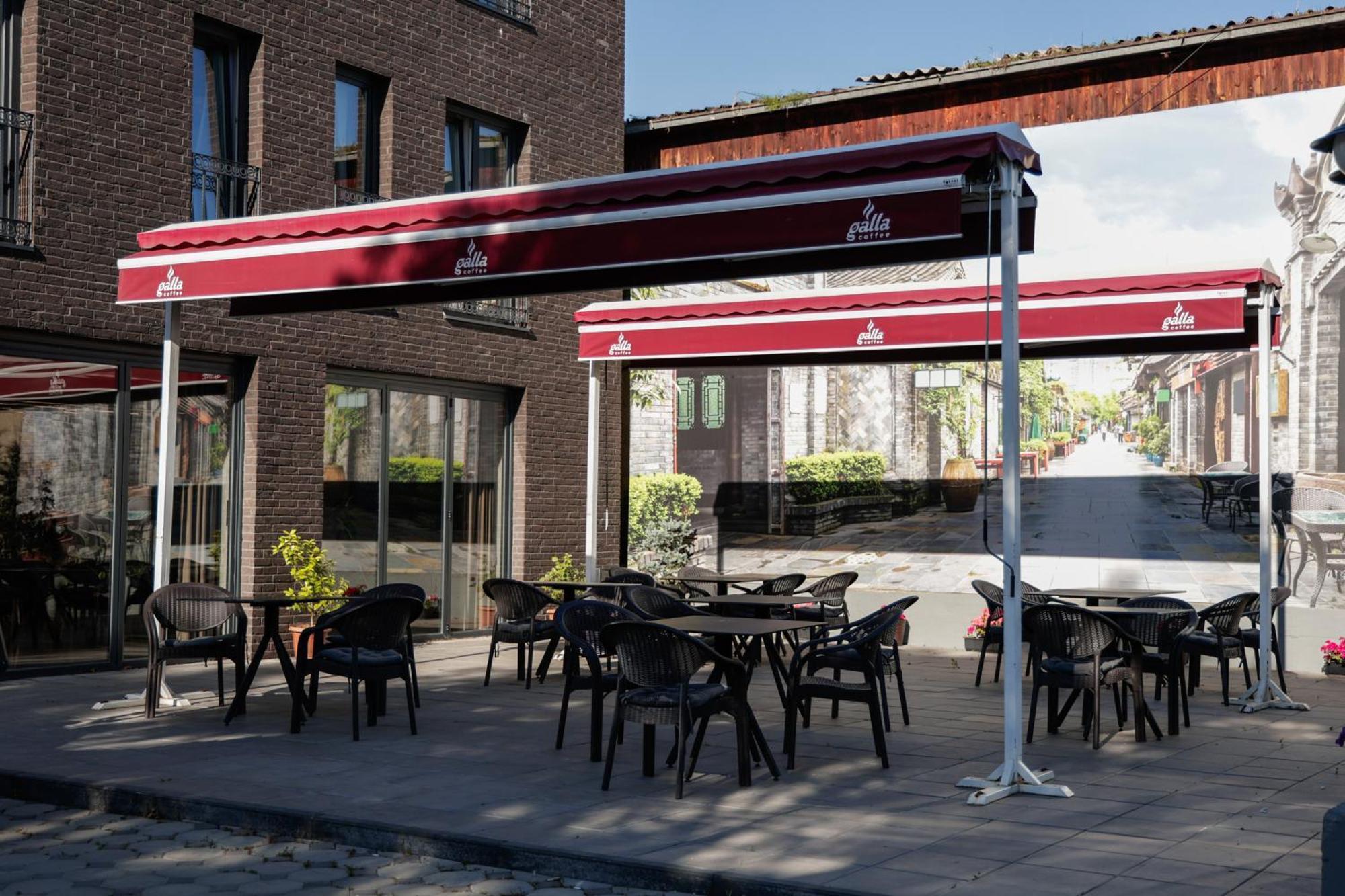Vetus Hotel Pristina Eksteriør billede