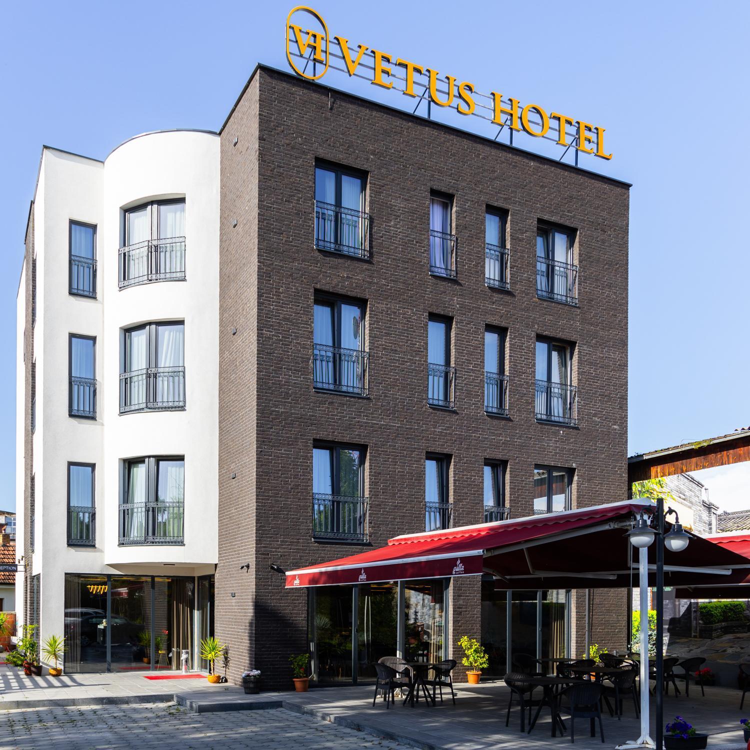 Vetus Hotel Pristina Eksteriør billede