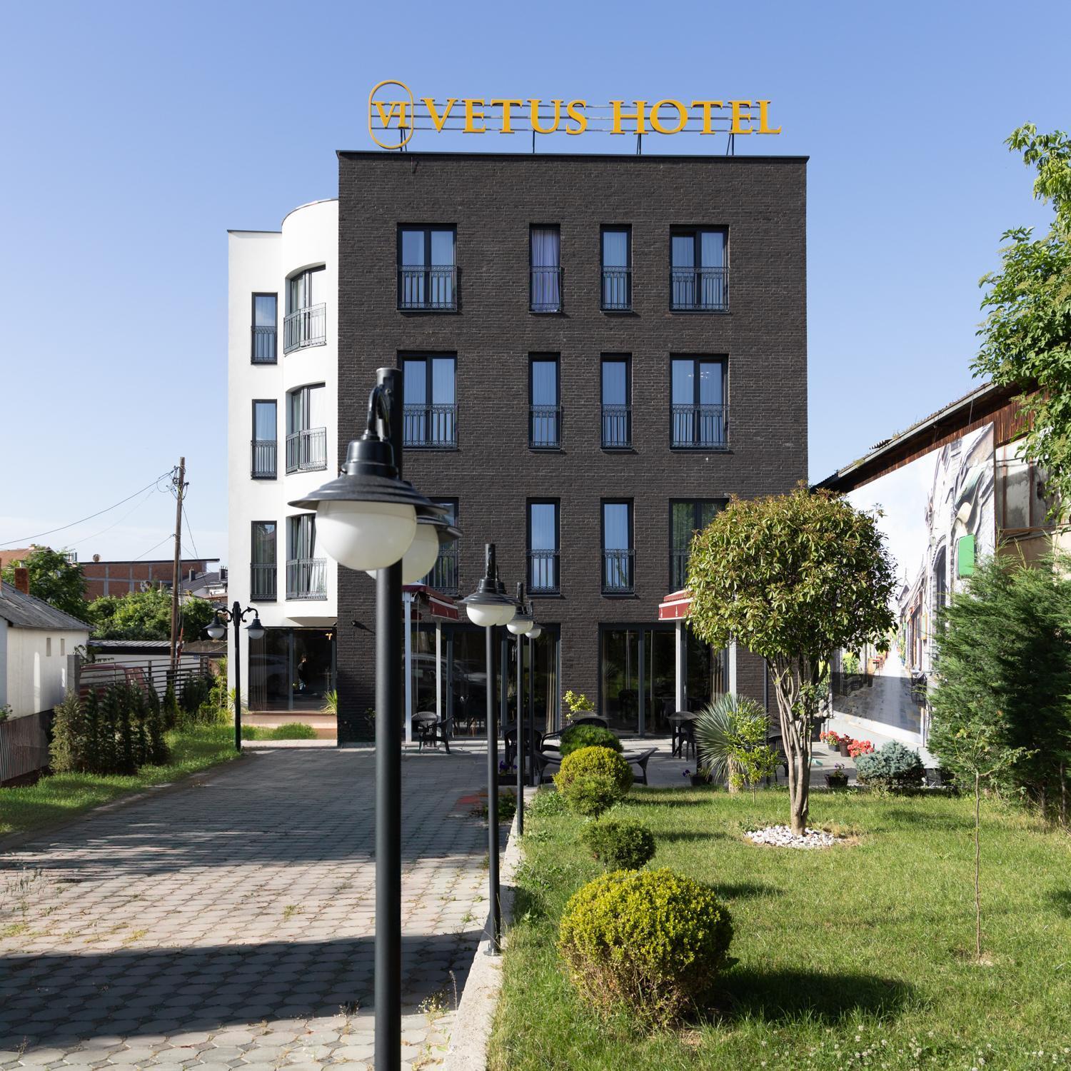 Vetus Hotel Pristina Eksteriør billede